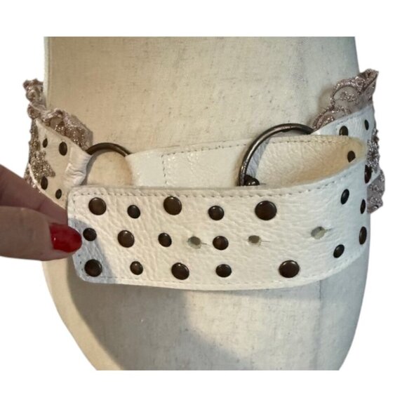 Betsey Johnson Leather Lace Embroidered White Pink Y2K Cottage Core Belt Medium